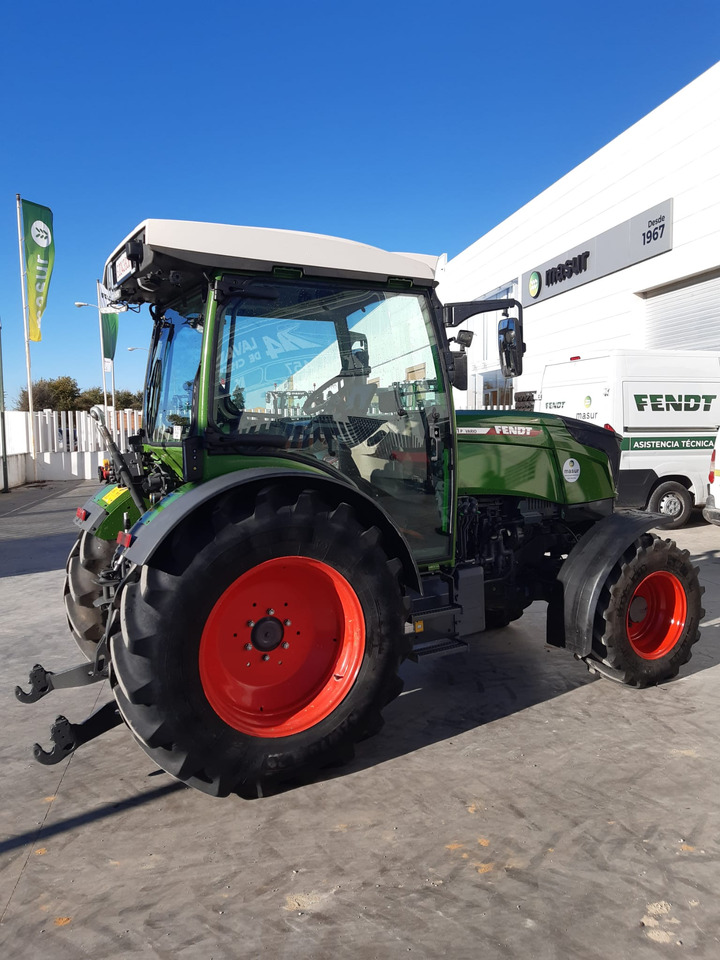 Fendt 211P - Τρακτέρ: φωτογραφία 4 Fendt 211P - Τρακτέρ: φωτογραφία 4