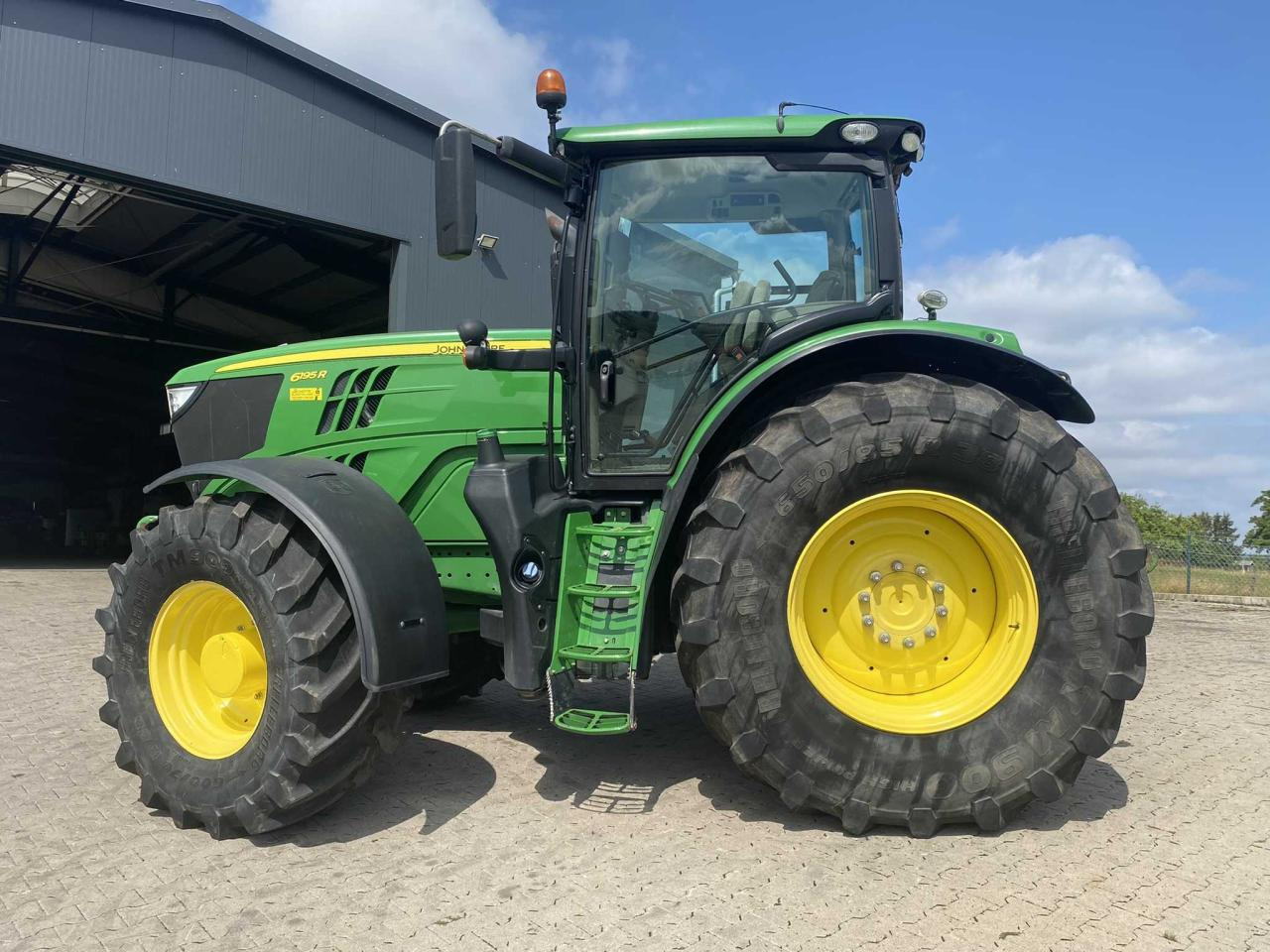 John Deere 6195R - Τρακτέρ: φωτογραφία 3 John Deere 6195R - Τρακτέρ: φωτογραφία 3