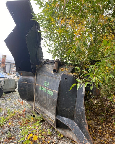 LeppäMusta 255 HD - Αλατιέρα: φωτογραφία 2 LeppäMusta 255 HD - Αλατιέρα: φωτογραφία 2