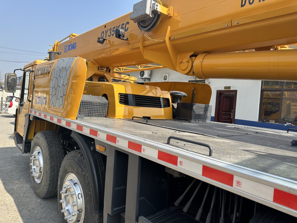XCMG QY35K xct35l5 qy35k5c 35 ton truck crane - Τηλεσκοπικός γερανός: φωτογραφία 4 XCMG QY35K xct35l5 qy35k5c 35 ton truck crane - Τηλεσκοπικός γερανός: φωτογραφία 4