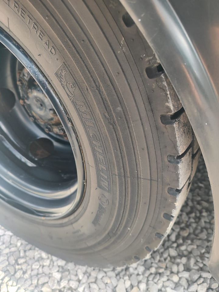 Φορτηγό αυτοκινητάμαξα για τη μεταφορά βαρέως εξοπλισμού MAN TGL: φωτογραφία 34 Φορτηγό αυτοκινητάμαξα για τη μεταφορά βαρέως εξοπλισμού MAN TGL: φωτογραφία 34