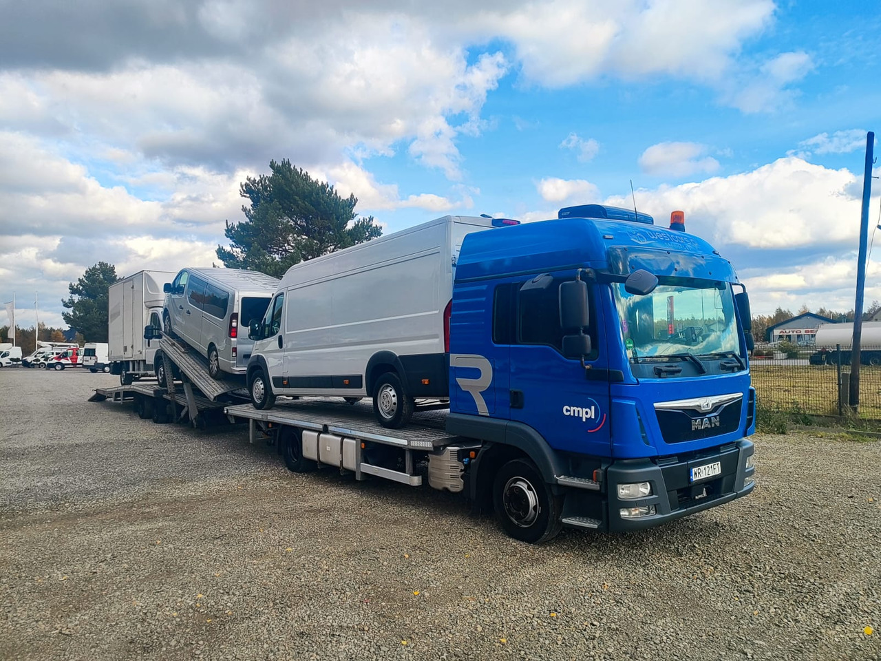 Φορτηγό αυτοκινητάμαξα για τη μεταφορά βαρέως εξοπλισμού MAN TGL: φωτογραφία 9 Φορτηγό αυτοκινητάμαξα για τη μεταφορά βαρέως εξοπλισμού MAN TGL: φωτογραφία 9