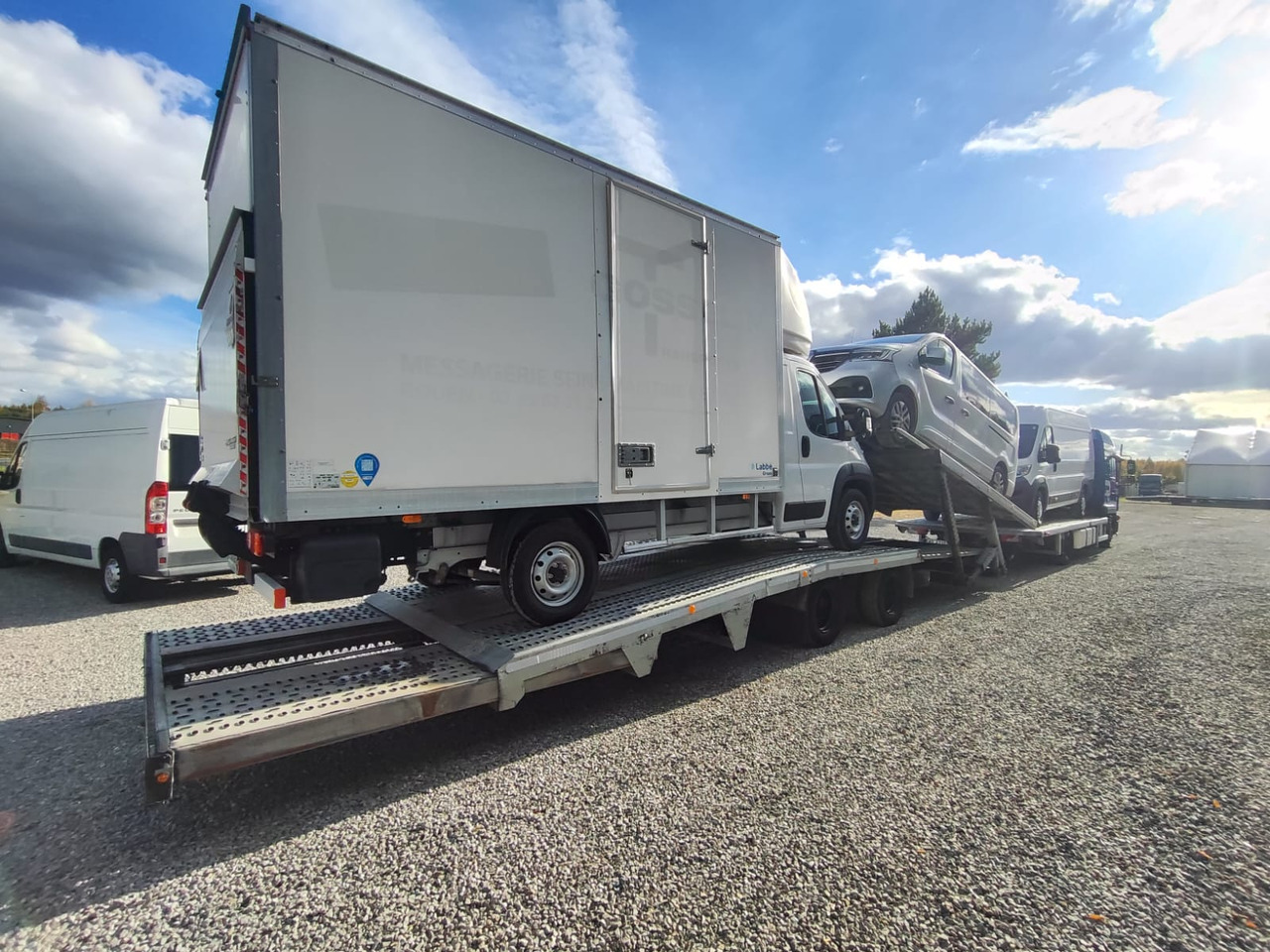 Φορτηγό αυτοκινητάμαξα για τη μεταφορά βαρέως εξοπλισμού MAN TGL: φωτογραφία 14 Φορτηγό αυτοκινητάμαξα για τη μεταφορά βαρέως εξοπλισμού MAN TGL: φωτογραφία 14