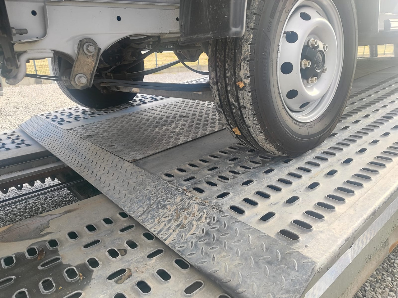 Φορτηγό αυτοκινητάμαξα για τη μεταφορά βαρέως εξοπλισμού MAN TGL: φωτογραφία 16 Φορτηγό αυτοκινητάμαξα για τη μεταφορά βαρέως εξοπλισμού MAN TGL: φωτογραφία 16