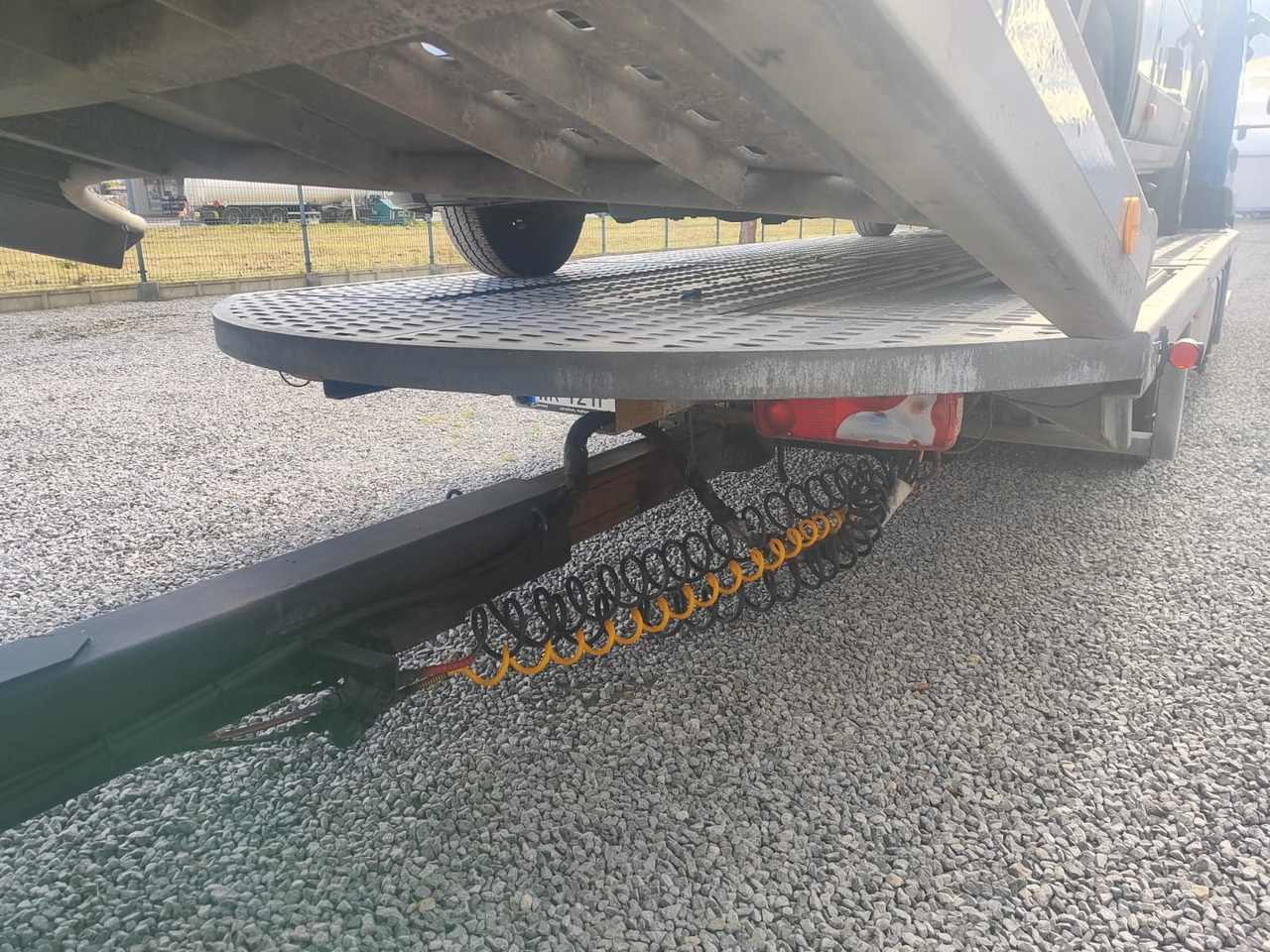 Φορτηγό αυτοκινητάμαξα για τη μεταφορά βαρέως εξοπλισμού MAN TGL: φωτογραφία 17 Φορτηγό αυτοκινητάμαξα για τη μεταφορά βαρέως εξοπλισμού MAN TGL: φωτογραφία 17