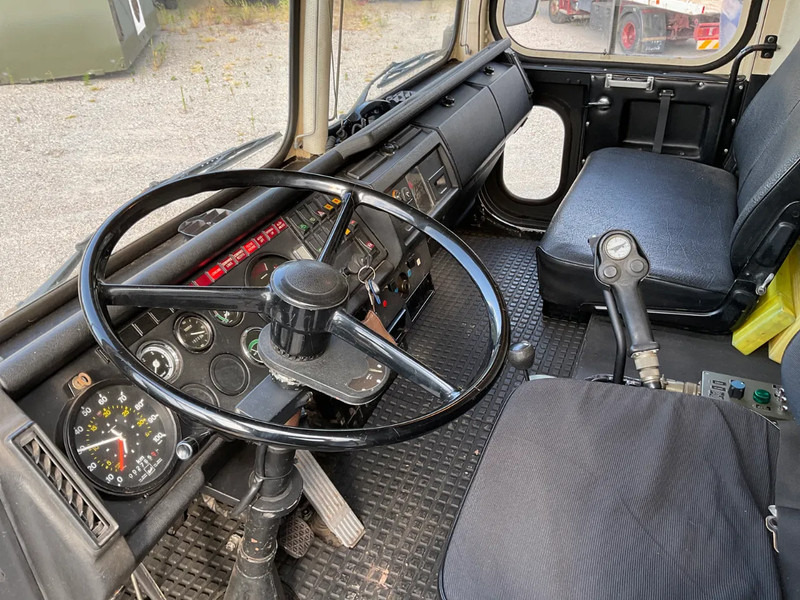 Φορτηγό EWK "BISON" (PROTOTYPE) AMPHIBIOUS MULTI PURPOSE TRUCK 4X4: φωτογραφία 18 Φορτηγό EWK "BISON" (PROTOTYPE) AMPHIBIOUS MULTI PURPOSE TRUCK 4X4: φωτογραφία 18