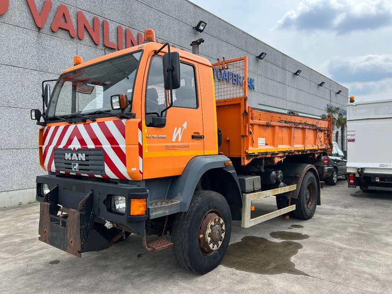MAN LE 18.280 4x4 - Φορτηγό ανατρεπόμενο: φωτογραφία 1 MAN LE 18.280 4x4 - Φορτηγό ανατρεπόμενο: φωτογραφία 1