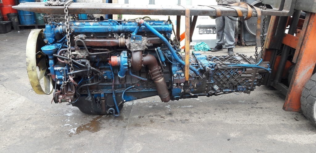 IVECO 8210.42L 420 E2 IVECO EuroTech Magirus - Κινητήρας για Φορτηγό: φωτογραφία 2 IVECO 8210.42L 420 E2 IVECO EuroTech Magirus - Κινητήρας για Φορτηγό: φωτογραφία 2