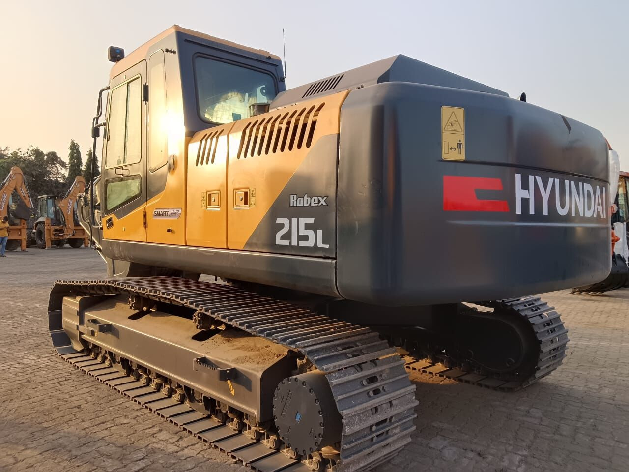 New Hyundai R215L tracked excavator - Ερπυστριοφόρος εκσκαφέας: φωτογραφία 4 New Hyundai R215L tracked excavator - Ερπυστριοφόρος εκσκαφέας: φωτογραφία 4