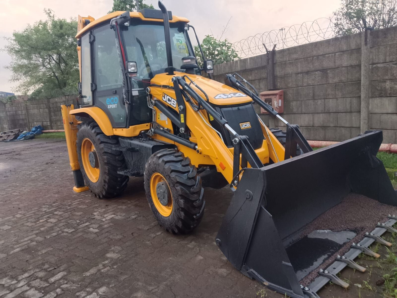 New JCB 3DX backhoe loader - Φορτωτής εκσκαφέας: φωτογραφία 2 New JCB 3DX backhoe loader - Φορτωτής εκσκαφέας: φωτογραφία 2