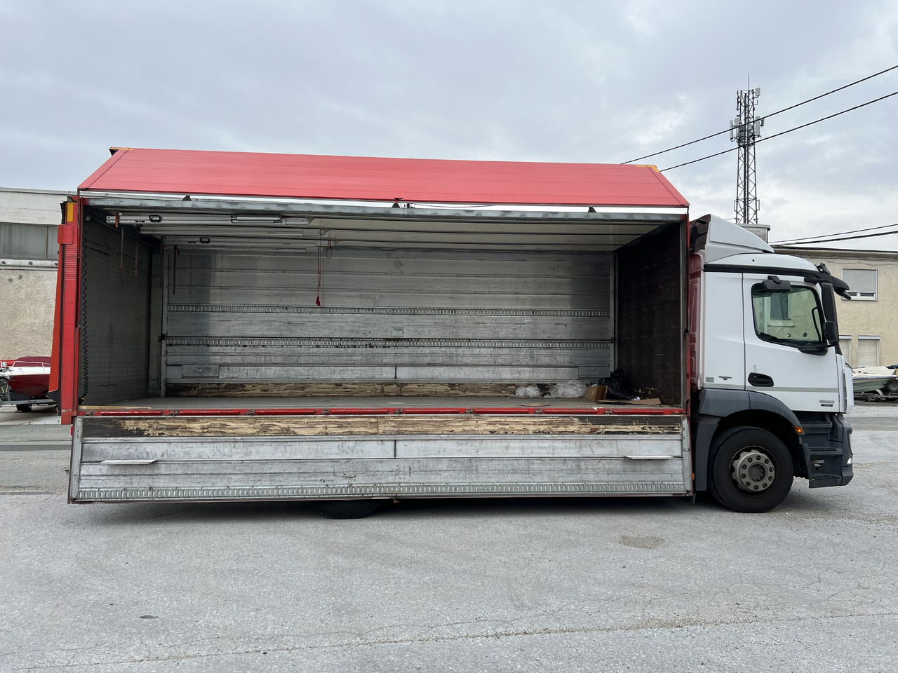 Μίσθωση MERCEDES-BENZ ANTOS  1832 Getränkw.  LBW | Klima |  EURO 6 MERCEDES-BENZ ANTOS  1832 Getränkw.  LBW | Klima |  EURO 6: φωτογραφία 7