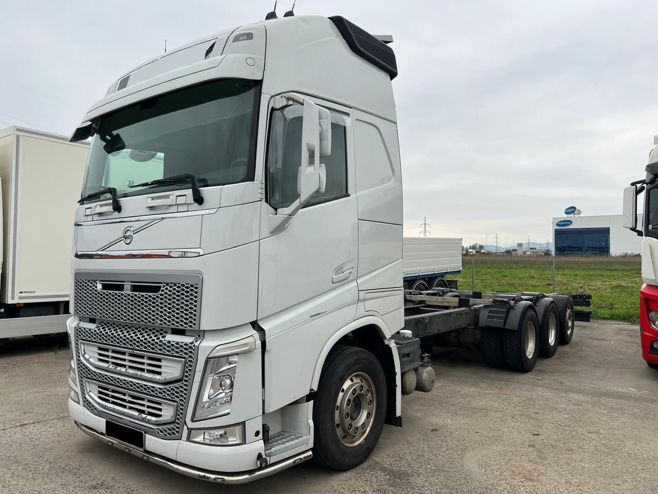 VOLVO FH 540 8x4 Fahrgestell - Φορτηγό σασί: φωτογραφία 1 VOLVO FH 540 8x4 Fahrgestell - Φορτηγό σασί: φωτογραφία 1