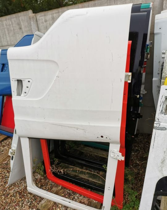 DRZWI SCANIA R XPI LEWE - Πόρτα και ανταλλακτικά για Φορτηγό: φωτογραφία 1 DRZWI SCANIA R XPI LEWE - Πόρτα και ανταλλακτικά για Φορτηγό: φωτογραφία 1