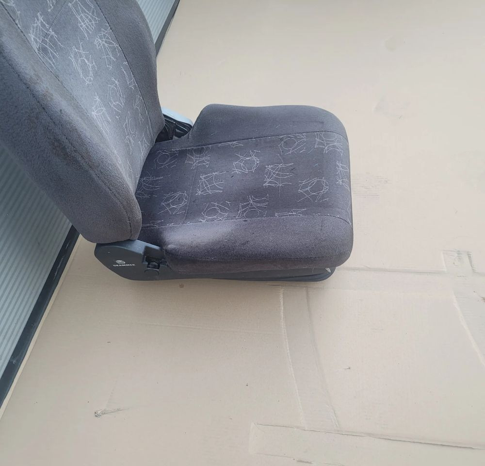 FOTEL KIEROWCY F2000 IVECO TRAKKER GRAMMER CHWALIM116 - Kάθισμα για Φορτηγό: φωτογραφία 2 FOTEL KIEROWCY F2000 IVECO TRAKKER GRAMMER CHWALIM116 - Kάθισμα για Φορτηγό: φωτογραφία 2