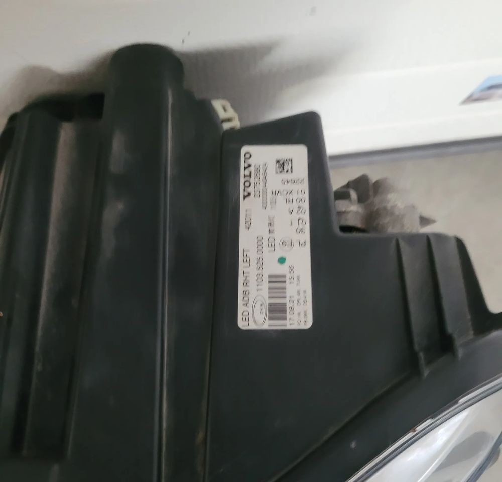 LAMPA LED LH. VOLVO FH5 23752680 ORYGINAŁ CHWALIM116 - Φωτισμός για Φορτηγό: φωτογραφία 2 LAMPA LED LH. VOLVO FH5 23752680 ORYGINAŁ CHWALIM116 - Φωτισμός για Φορτηγό: φωτογραφία 2