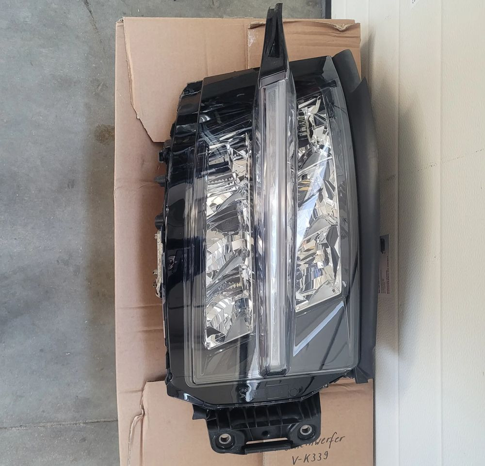 Αμάξωμα και εξωτερικό για Φορτηγό LAMPA LED RENAULT RANGE T GAMA EVO ORYGINAŁ RH L351645 CHWALIM116: φωτογραφία 1