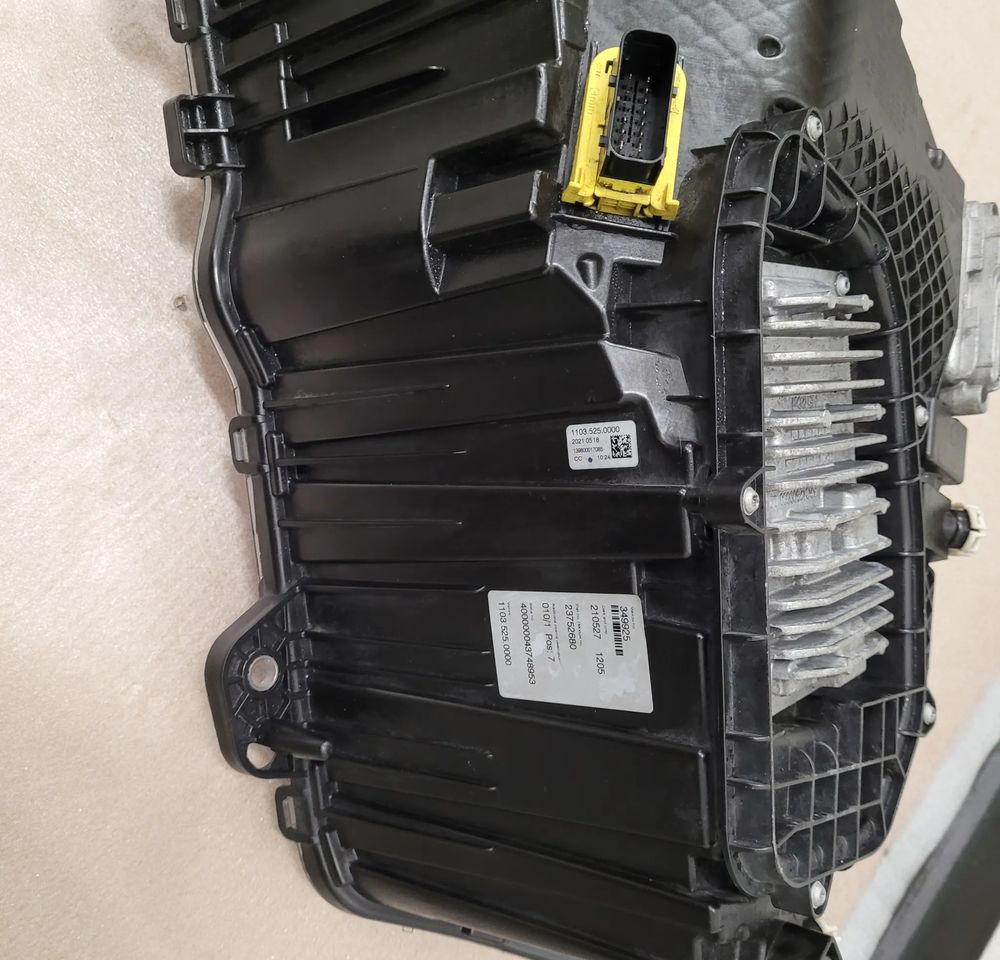 LAMPA LED VOLVO FH5 ORYGINAŁ LH. 23752680 - Φωτισμός για Φορτηγό: φωτογραφία 4 LAMPA LED VOLVO FH5 ORYGINAŁ LH. 23752680 - Φωτισμός για Φορτηγό: φωτογραφία 4