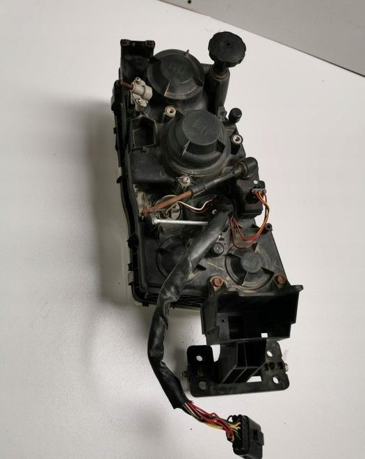 LAMPA VOLVO FH12 fh13 ORYGINAŁ LEWA - Προβολέας για Φορτηγό: φωτογραφία 4 LAMPA VOLVO FH12 fh13 ORYGINAŁ LEWA - Προβολέας για Φορτηγό: φωτογραφία 4