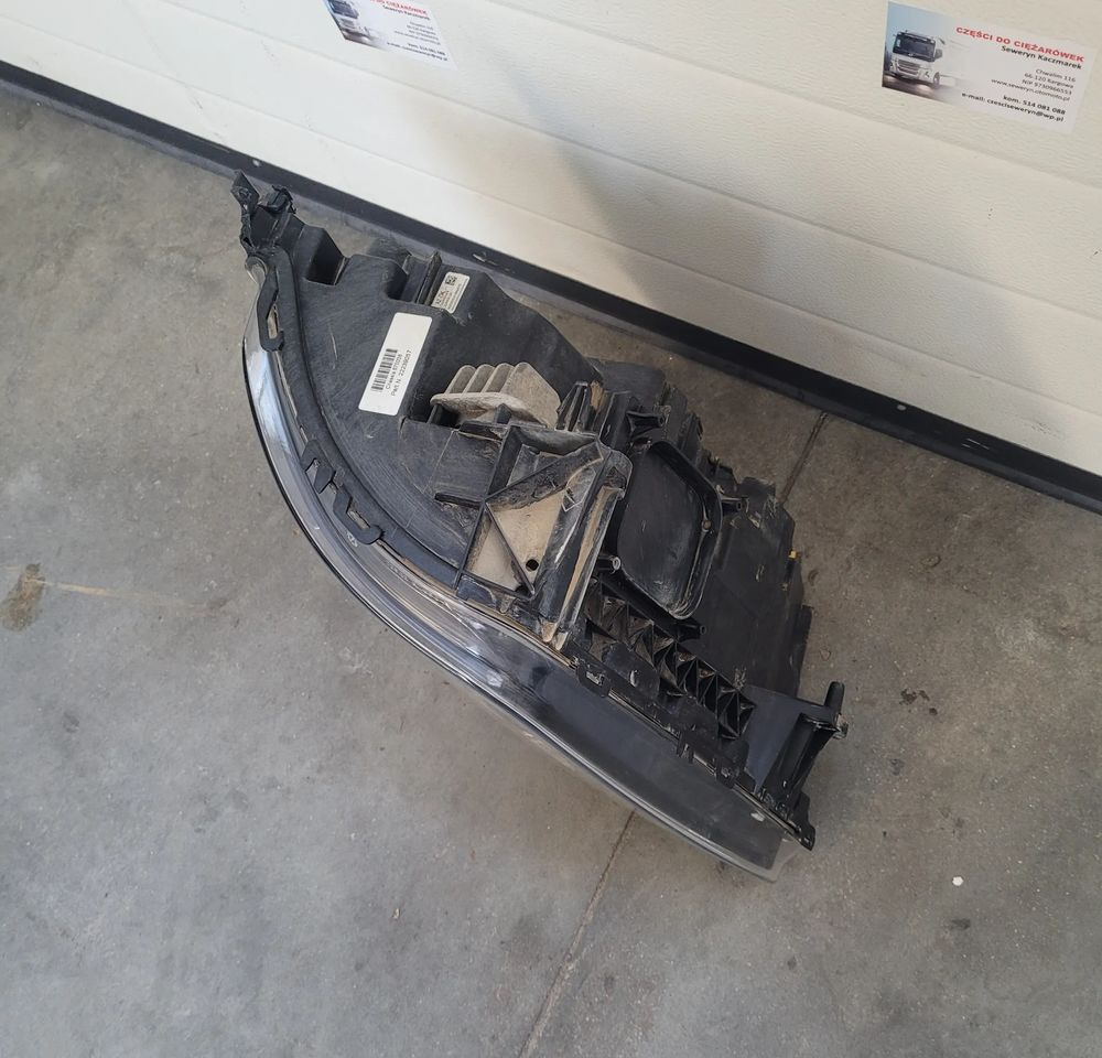 LAMPA VOLVO FMX RH ORYGINAŁ 22239057 CHWALIM116 - Φωτισμός για Φορτηγό: φωτογραφία 2 LAMPA VOLVO FMX RH ORYGINAŁ 22239057 CHWALIM116 - Φωτισμός για Φορτηγό: φωτογραφία 2