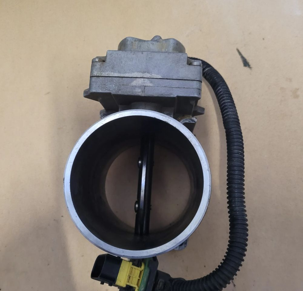 PRZEPUSTNICA EGR MAN TGX TGS E6 51.09413-7009 CHWALIM116 - Ψυγείο EGR για Φορτηγό: φωτογραφία 2 PRZEPUSTNICA EGR MAN TGX TGS E6 51.09413-7009 CHWALIM116 - Ψυγείο EGR για Φορτηγό: φωτογραφία 2