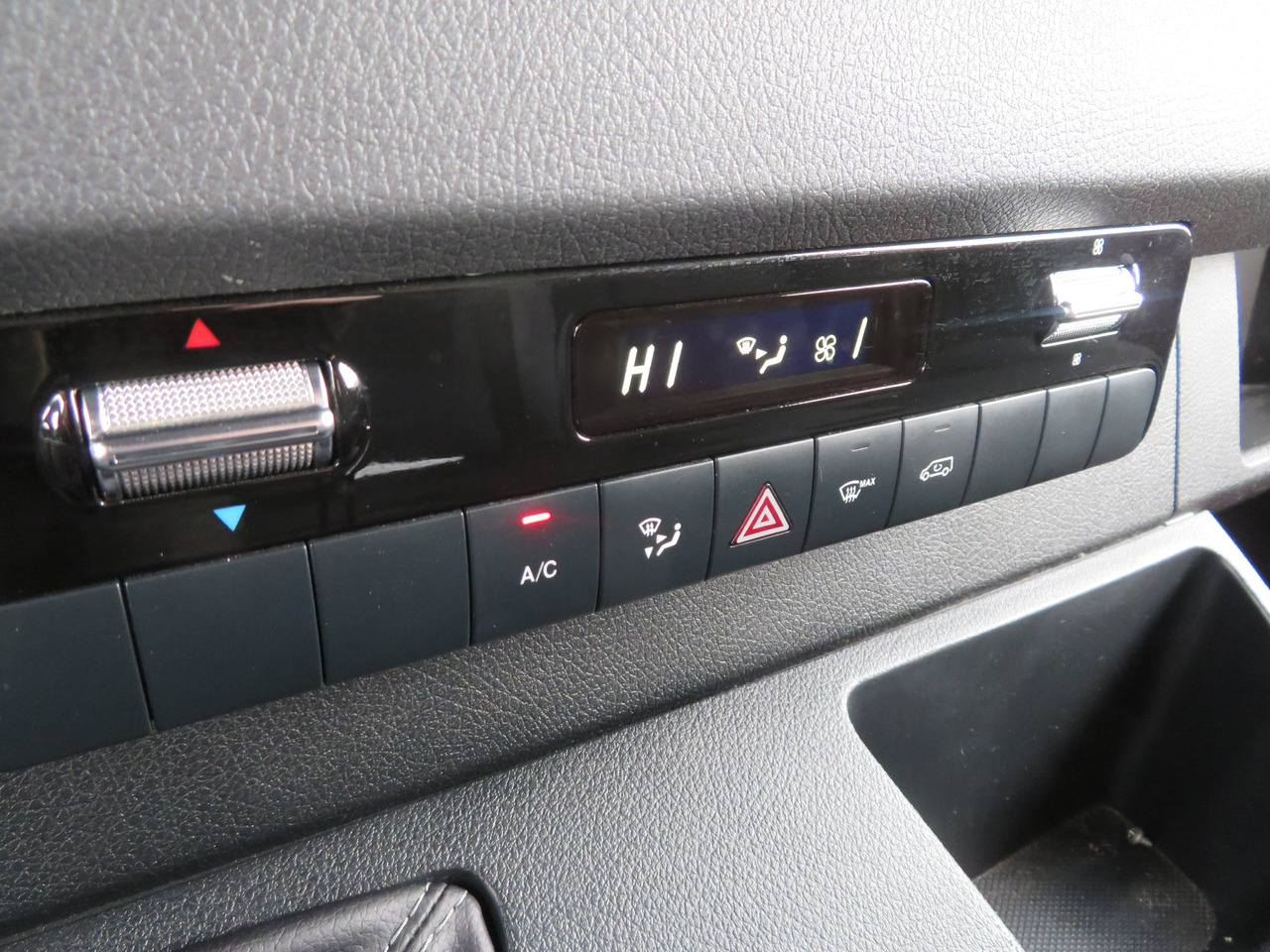 Μικρό βαν Mercedes-Benz Sprinter 311CDi: φωτογραφία 12 Μικρό βαν Mercedes-Benz Sprinter 311CDi: φωτογραφία 12