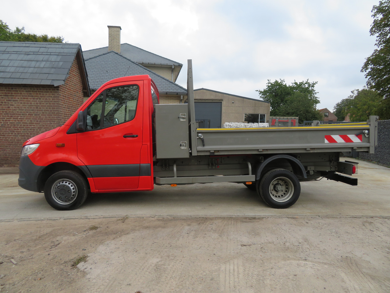 Mercedes-Benz Sprinter 514cdi - Όχημα με ανατρεπομενη καροτσα: φωτογραφία 4 Mercedes-Benz Sprinter 514cdi - Όχημα με ανατρεπομενη καροτσα: φωτογραφία 4