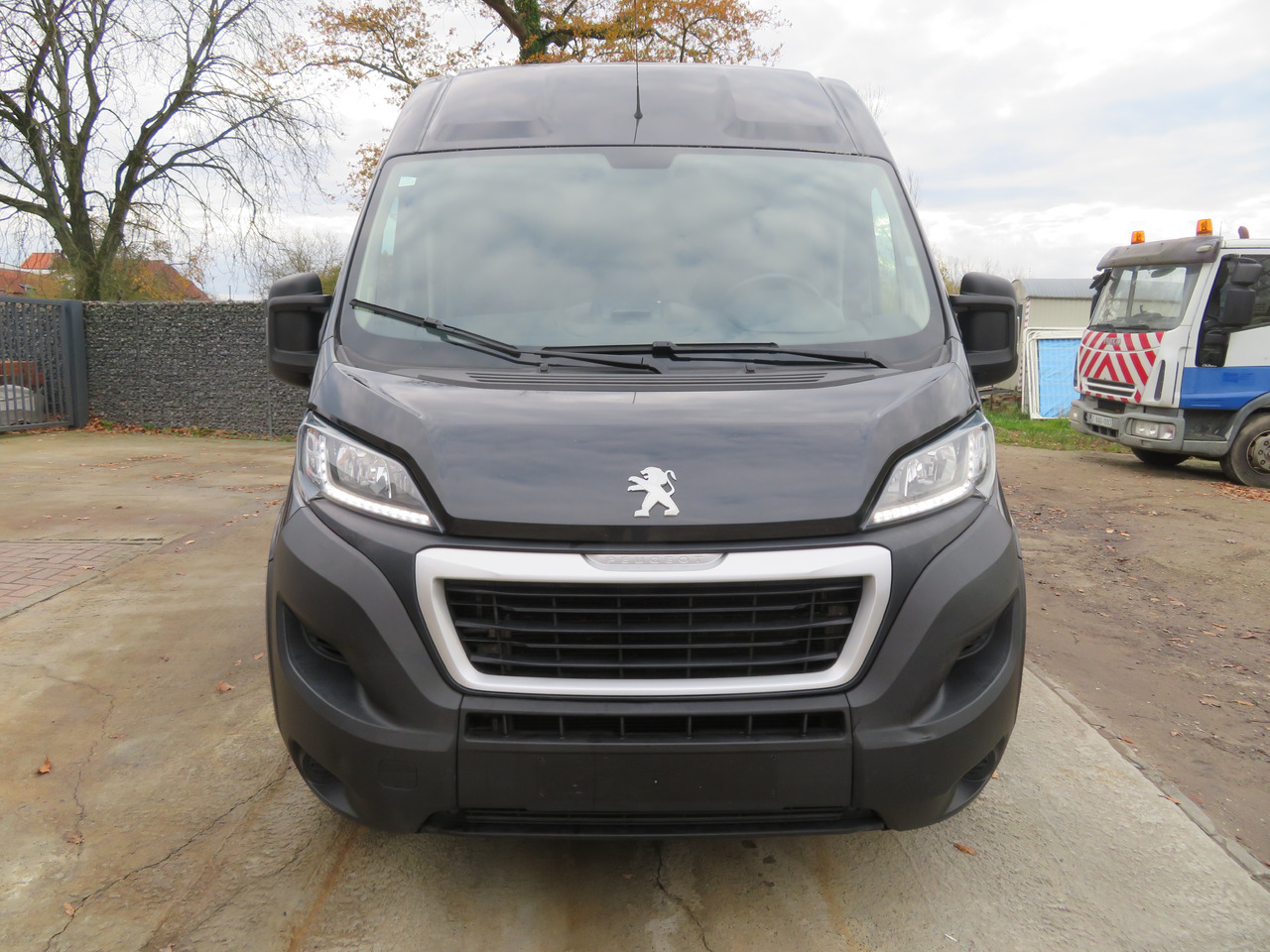 Peugeot Boxer 2.2 BlueHDI L1H2 premium - Μικρό βαν: φωτογραφία 2 Peugeot Boxer 2.2 BlueHDI L1H2 premium - Μικρό βαν: φωτογραφία 2