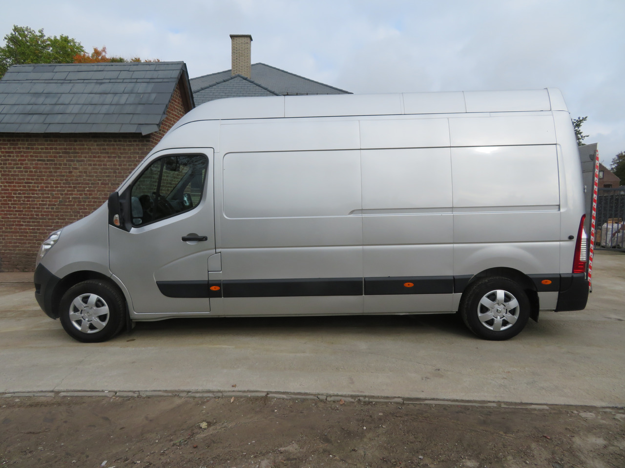 Renault Master 2.3dCi Grand Confort - L3H3 - Βαν: φωτογραφία 4 Renault Master 2.3dCi Grand Confort - L3H3 - Βαν: φωτογραφία 4