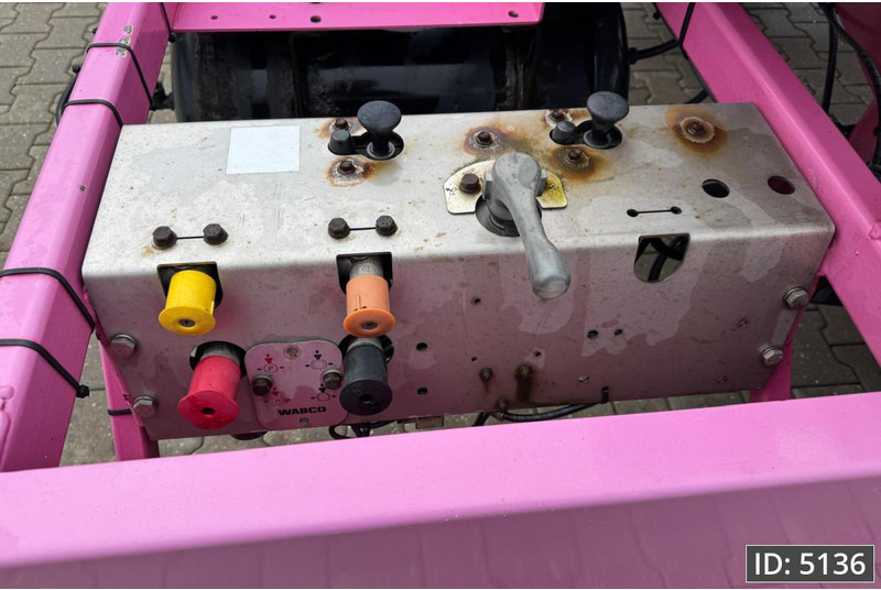 Broshuis 3UCC-39/45 Multi / 2x Extandable / 2x Lift Axle - Επικαθήμενο μεταφοράς εμπορευματοκιβωτίων/ Κινητό αμάξωμα: φωτογραφία 5 Broshuis 3UCC-39/45 Multi / 2x Extandable / 2x Lift Axle - Επικαθήμενο μεταφοράς εμπορευματοκιβωτίων/ Κινητό αμάξωμα: φωτογραφία 5