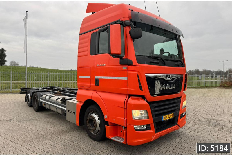 Φορτηγό μεταφοράς εμπορευματοκιβωτίων/ Κινητό αμάξωμα MAN TGX 24.420 XLX, Euro 6, BDF / 6x2 / Retarder / Low KM, Intarder: φωτογραφία 6