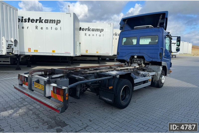 Mercedes-Benz Atego 816 Day Cab, Euro 5, BDF / EPS automatic / standklima / Hydraulic system - Φορτηγό μεταφοράς εμπορευματοκιβωτίων/ Κινητό αμάξωμα: φωτογραφία 5 Mercedes-Benz Atego 816 Day Cab, Euro 5, BDF / EPS automatic / standklima / Hydraulic system - Φορτηγό μεταφοράς εμπορευματοκιβωτίων/ Κινητό αμάξωμα: φωτογραφία 5