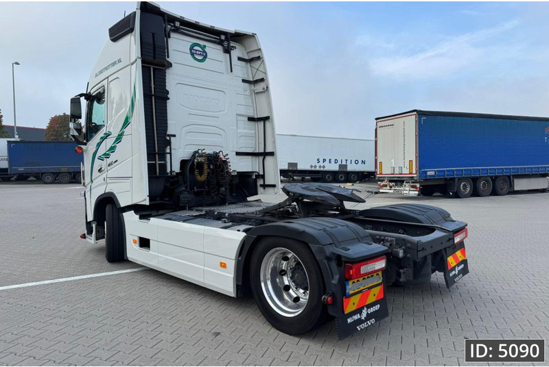 Volvo FH 460 Globetrotter XL, Euro 6, / Like new! / Special interior / Standklima / 2 Tanks - Τράκτορας: φωτογραφία 2 Volvo FH 460 Globetrotter XL, Euro 6, / Like new! / Special interior / Standklima / 2 Tanks - Τράκτορας: φωτογραφία 2