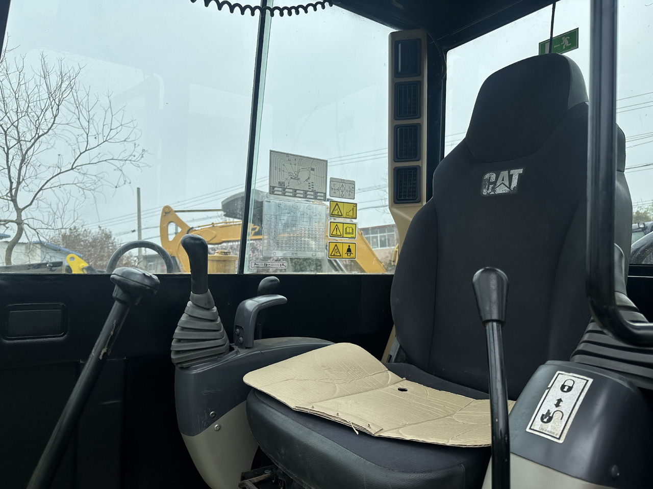 CAT Mini Excavator 306 Click for Discount - Μίνι εκσκαφέας: φωτογραφία 2 CAT Mini Excavator 306 Click for Discount - Μίνι εκσκαφέας: φωτογραφία 2