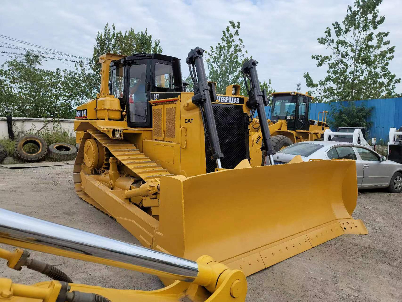CATERPILLAR D6H - Μπουλντόζα: φωτογραφία 2 CATERPILLAR D6H - Μπουλντόζα: φωτογραφία 2