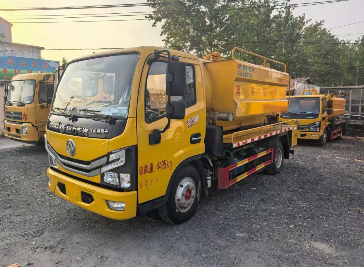 DongFeng Small Sewage Truck - Όχημα εκκένωσης βόθρων: φωτογραφία 1 DongFeng Small Sewage Truck - Όχημα εκκένωσης βόθρων: φωτογραφία 1