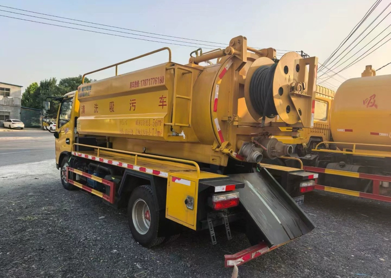 DongFeng Small Sewage Truck - Όχημα εκκένωσης βόθρων: φωτογραφία 5 DongFeng Small Sewage Truck - Όχημα εκκένωσης βόθρων: φωτογραφία 5