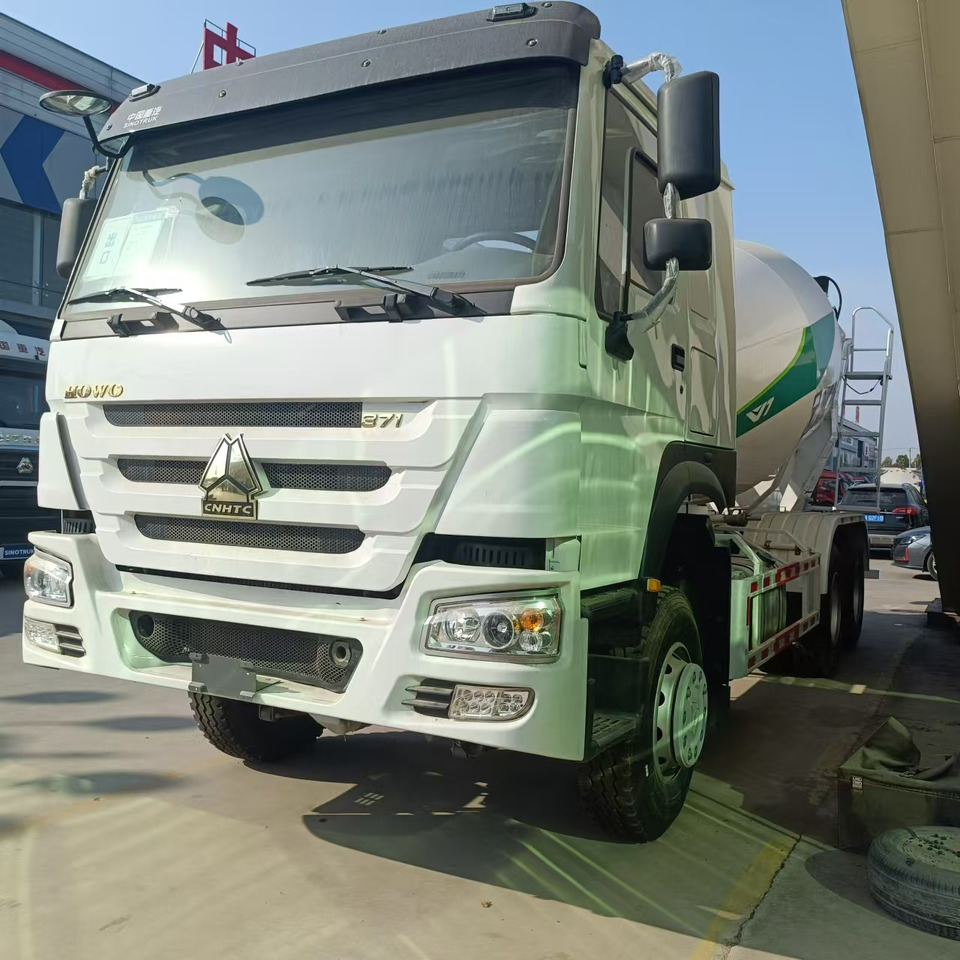 HOWO 6*4 Cement Mixer Truck - Κατασκευή μηχανήματα: φωτογραφία 1 HOWO 6*4 Cement Mixer Truck - Κατασκευή μηχανήματα: φωτογραφία 1