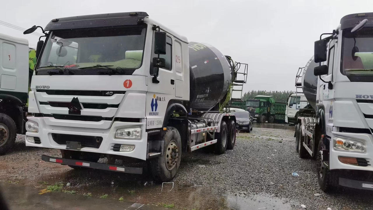 HOWO 6*4 Cement Mixer Truck - Μπετονιέρα φορτηγό: φωτογραφία 5 HOWO 6*4 Cement Mixer Truck - Μπετονιέρα φορτηγό: φωτογραφία 5