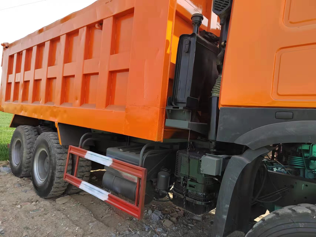 HOWO Dump Truck 6*4 371 Click Here for Discount - Φορτηγό ανατρεπόμενο: φωτογραφία 3 HOWO Dump Truck 6*4 371 Click Here for Discount - Φορτηγό ανατρεπόμενο: φωτογραφία 3