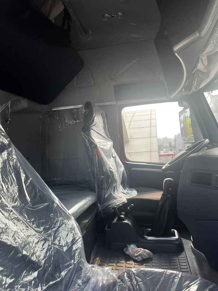 HOWO Truck Unit T7H 6*4 - Φορτηγό ανατρεπόμενο: φωτογραφία 4 HOWO Truck Unit T7H 6*4 - Φορτηγό ανατρεπόμενο: φωτογραφία 4