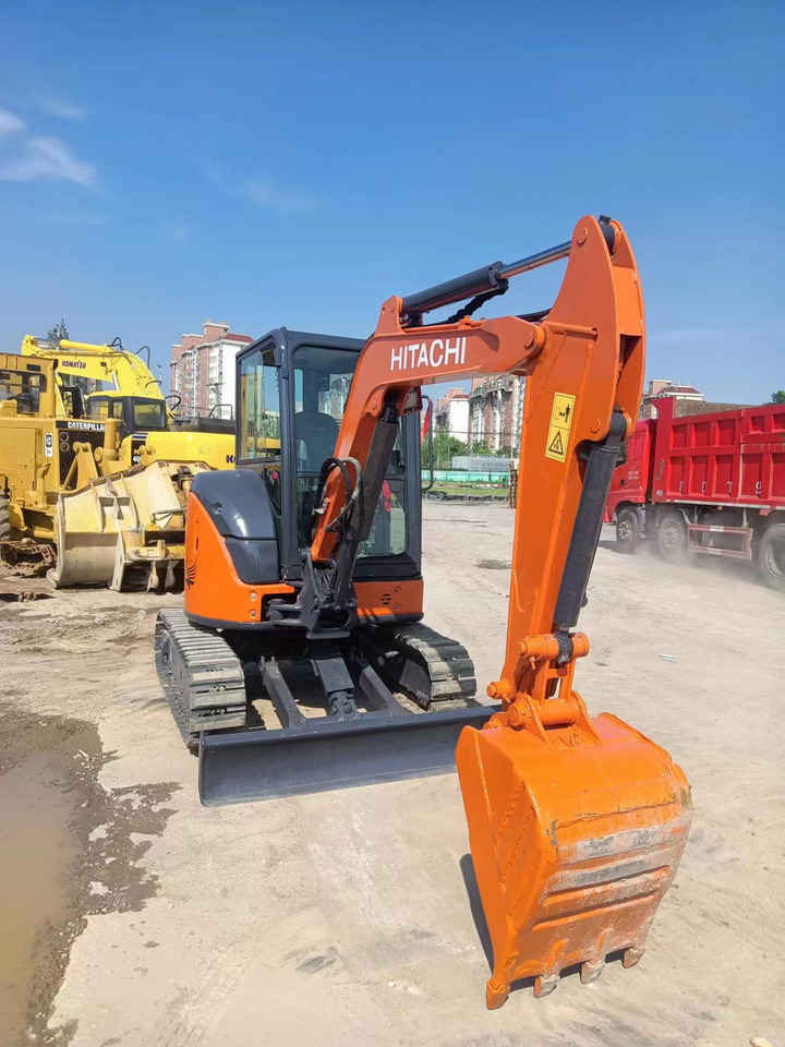 Hitachi ZX35-5A - Ερπυστριοφόρος εκσκαφέας: φωτογραφία 3 Hitachi ZX35-5A - Ερπυστριοφόρος εκσκαφέας: φωτογραφία 3
