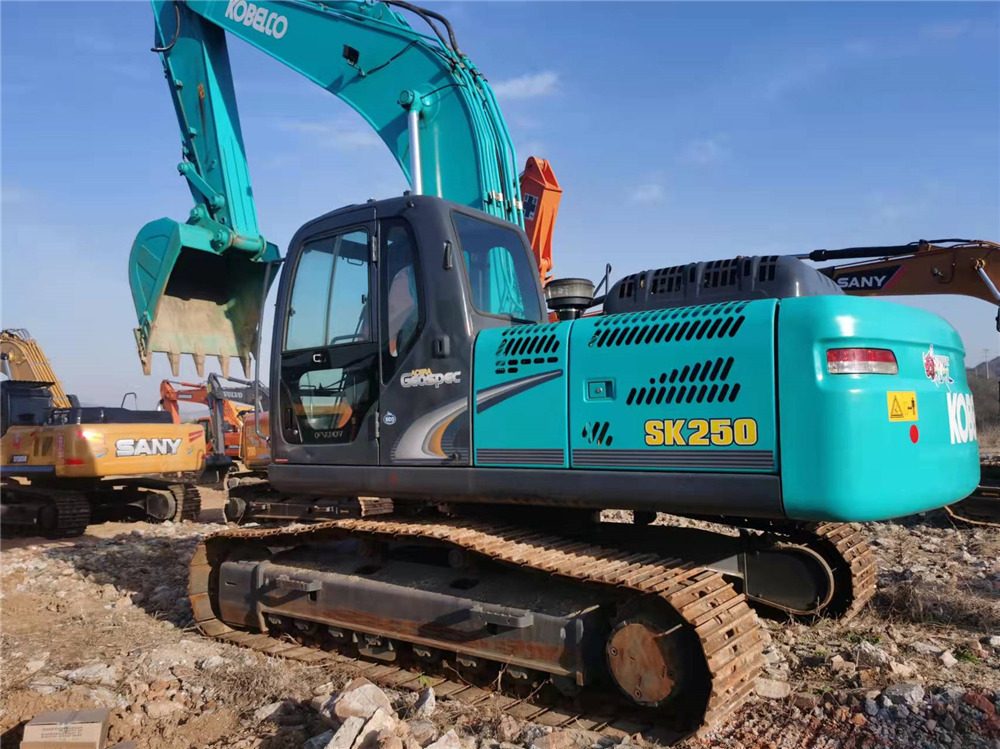 Ερπυστριοφόρος εκσκαφέας KOBELCO SK250-8: φωτογραφία 1