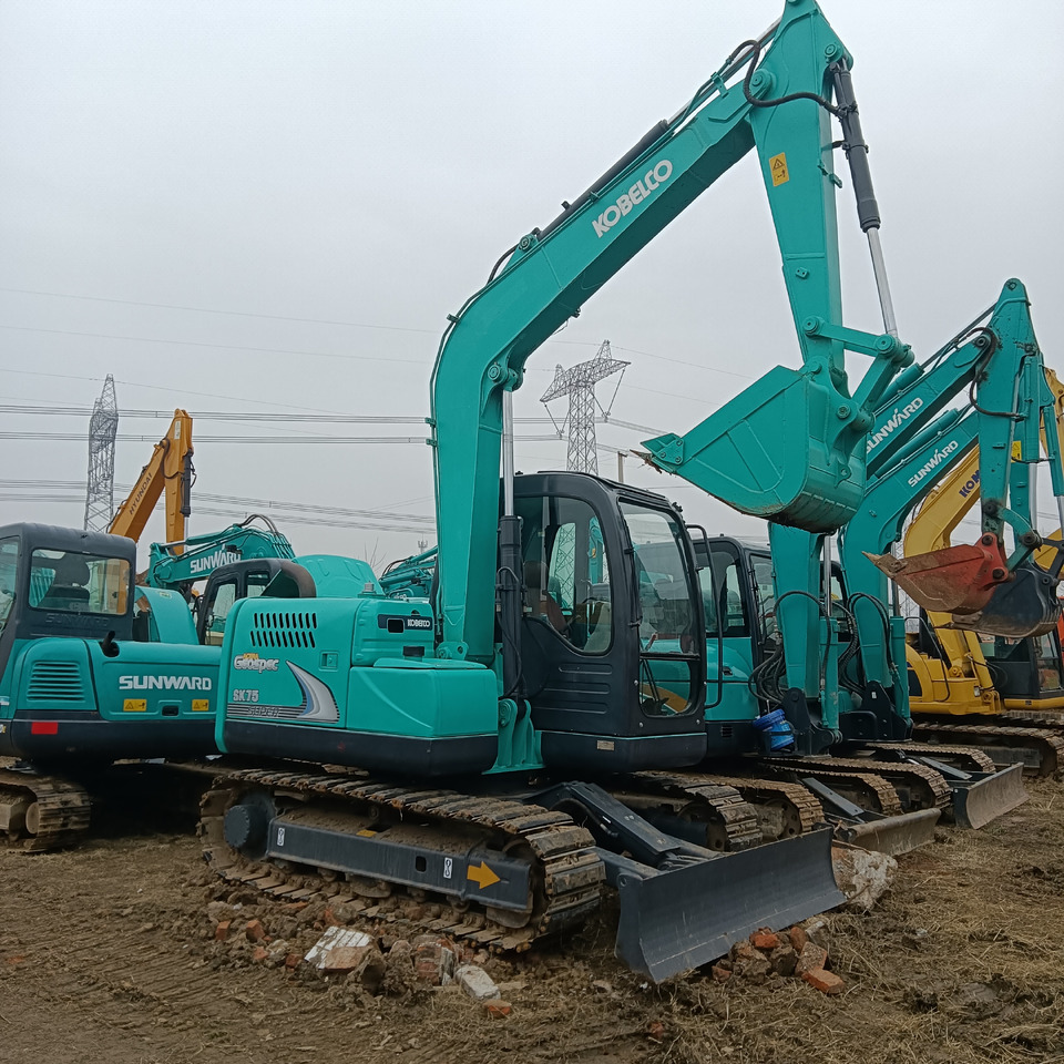 KOBELCO SK75-8 - Ερπυστριοφόρος εκσκαφέας: φωτογραφία 4 KOBELCO SK75-8 - Ερπυστριοφόρος εκσκαφέας: φωτογραφία 4