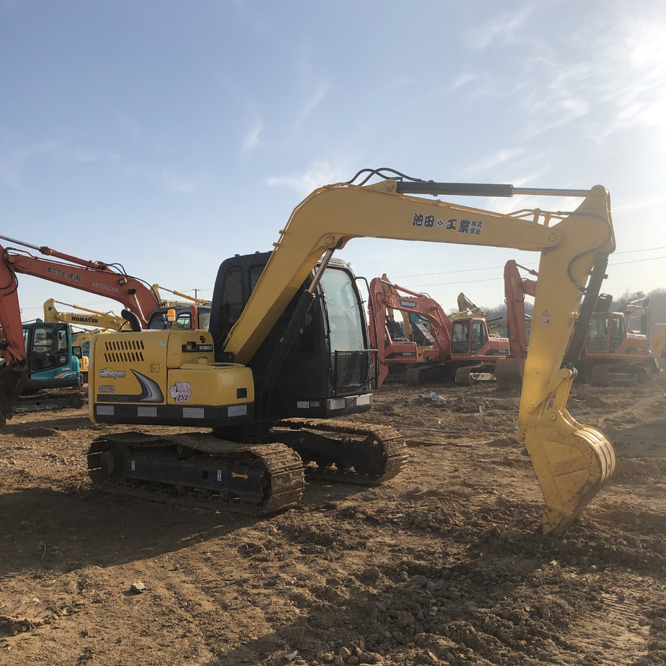 KOBELCO SK75 - Ερπυστριοφόρος εκσκαφέας: φωτογραφία 3 KOBELCO SK75 - Ερπυστριοφόρος εκσκαφέας: φωτογραφία 3