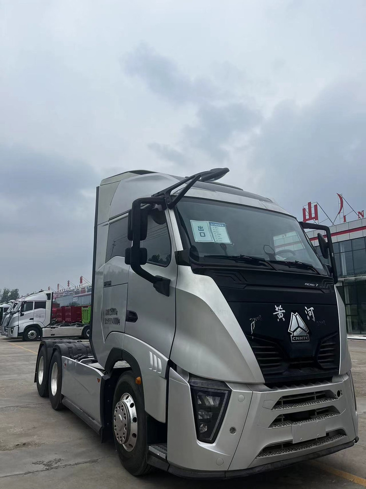 SINOTRUK Y1263 Huanghe X7 6X4 Automatic Tractor Unit - Κατασκευή μηχανήματα: φωτογραφία 1 SINOTRUK Y1263 Huanghe X7 6X4 Automatic Tractor Unit - Κατασκευή μηχανήματα: φωτογραφία 1