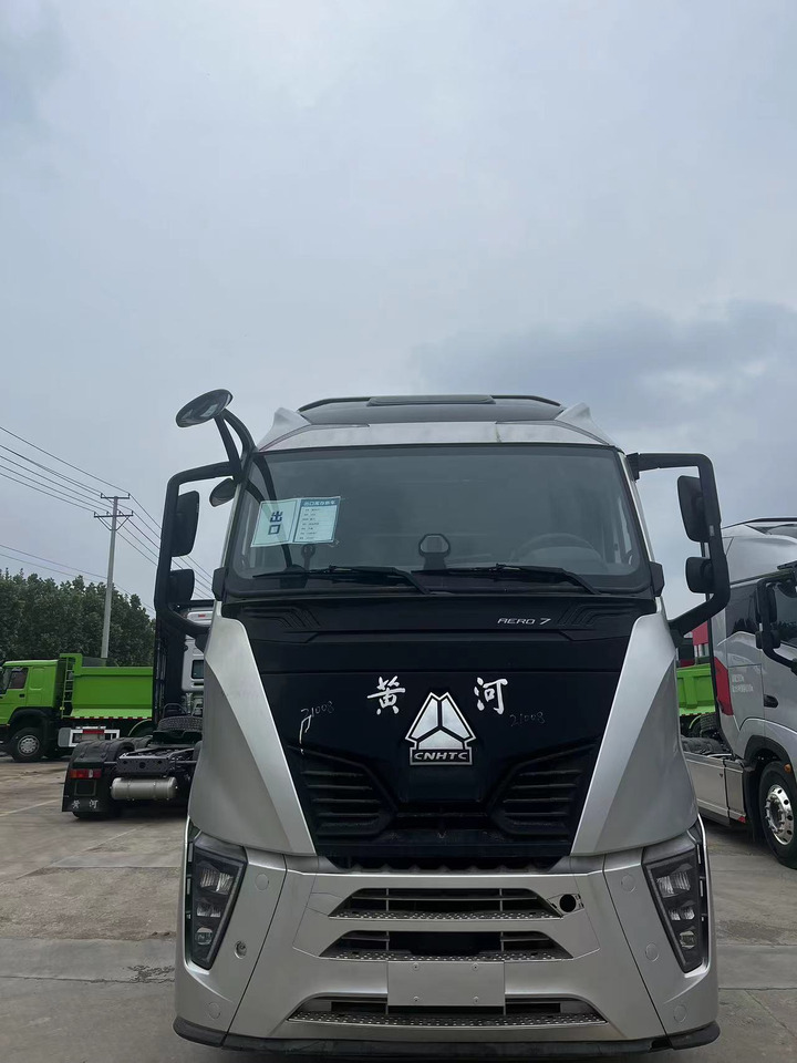 SINOTRUK Y1263 Huanghe X7 6X4 Automatic Tractor Unit - Κατασκευή μηχανήματα: φωτογραφία 2 SINOTRUK Y1263 Huanghe X7 6X4 Automatic Tractor Unit - Κατασκευή μηχανήματα: φωτογραφία 2