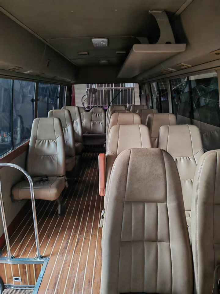 TOYOTA Coaster Mini Bus - Πούλμαν: φωτογραφία 5 TOYOTA Coaster Mini Bus - Πούλμαν: φωτογραφία 5