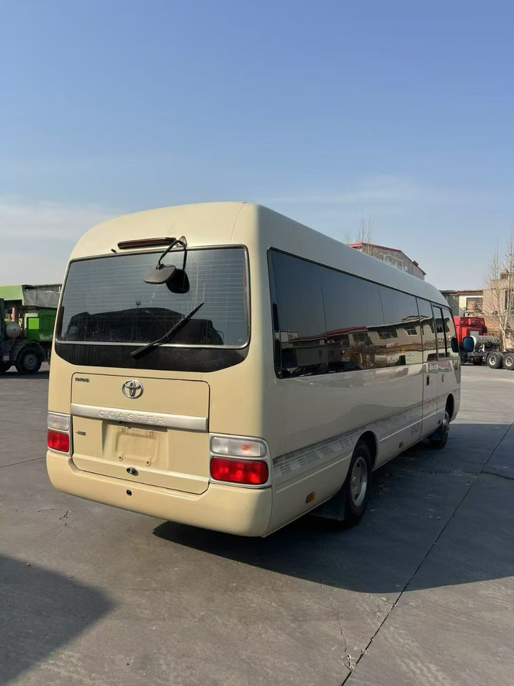 TOYOTA Mini Bus 20 Seats - Πούλμαν: φωτογραφία 4 TOYOTA Mini Bus 20 Seats - Πούλμαν: φωτογραφία 4