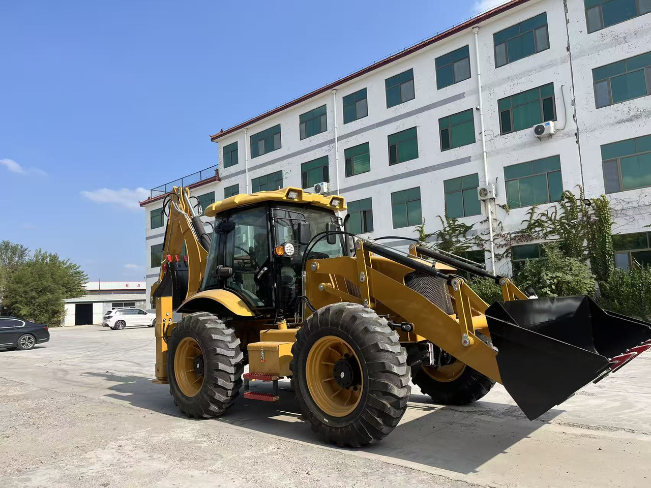 XCMG Backhoe Loader Click for Discount - Φορτωτής εκσκαφέας: φωτογραφία 4 XCMG Backhoe Loader Click for Discount - Φορτωτής εκσκαφέας: φωτογραφία 4
