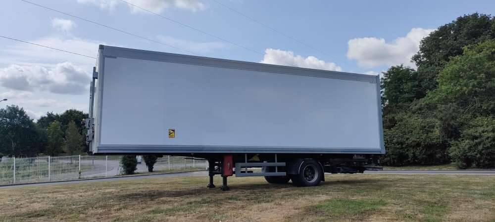 Semi-remorque 1 Essieu DISTRIBOX HAYON 24 PALETTES 2 PORTES AR 2M80 - Επικαθήμενο κόφα: φωτογραφία 2 Semi-remorque 1 Essieu DISTRIBOX HAYON 24 PALETTES 2 PORTES AR 2M80 - Επικαθήμενο κόφα: φωτογραφία 2